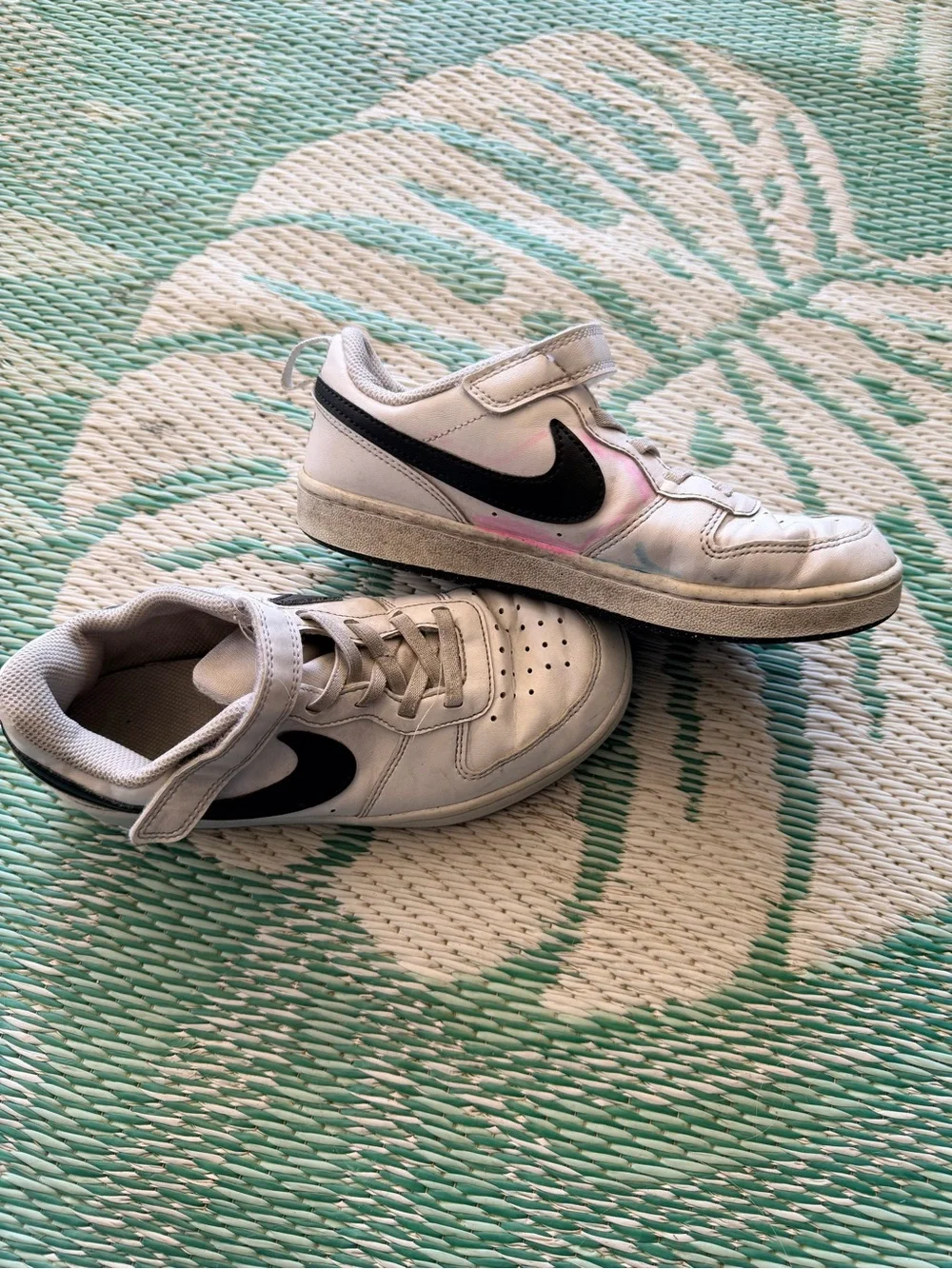 Nike Kids White and Black Sneakers